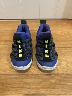 NIKE スニーカー ノービス19cm　 青