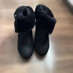 ファー付き黒スエードムートンブーツ