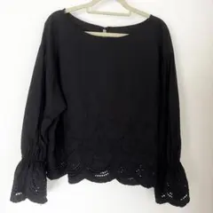 GU 黒 レースブラウス 長袖 透かしジャガード キャンディスリーブ Sサイズ