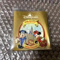香港ディズニー　ピンバッジセット　ミステリーボックス 香港ディズニー20周年「ミッキー＆フレンズ・グランドセレブ