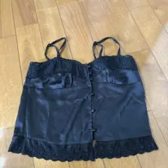 cocue 黒 サテン キャミソール レース付き フロントボタンのサムネイル