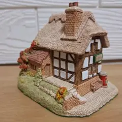 PENTHOUSE & PAVEMENT　Post Office　イギリス製