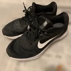 NIKE Downshifter 9モデル　ランニングシューズ25cmのサムネイル