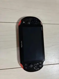 PS Vita PCH-2000 本体 黒/赤　ジャンク