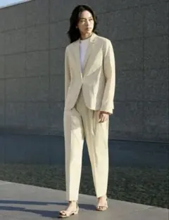 ユニクロ　セオリーコラボ　セットアップ