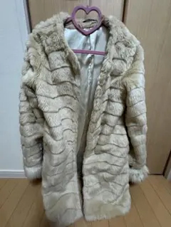 one way クリームベージュ色 ファーコート　美品