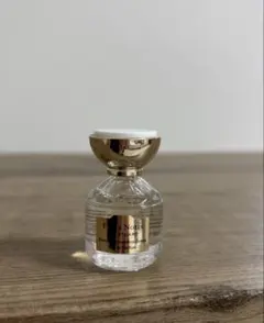新品ジルスチュアート5mlフローラノーティスフローラルグリーンオードパルファンのサムネイル