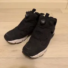 インスタポンプフューリー ブラック ハイカットスニーカー　24㎝