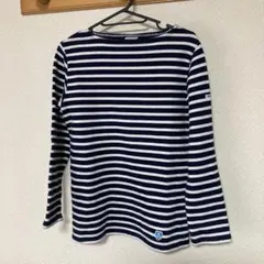 ORIVAL ネイビーとホワイトのストライプ　バスクシャツ