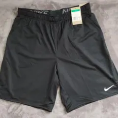 【新品未使用】Nike ナイキ ブラック ショートパンツ XLサイズ