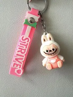 ラブブ　キーホルダー