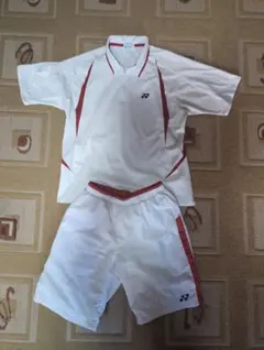 ヨネックスYONEX ポロシャツ パンツ セット 白 O & 赤 Lサイズ