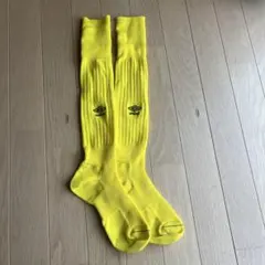 umbro サッカーソックス イエロー