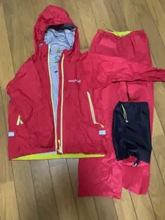 mont-bell レインスーツ 130サイズ レッド/イエロー