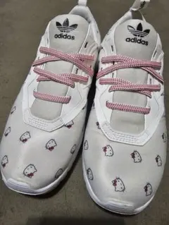 adidas ハローキティコラボ　キッズ　スニーカー　21センチ