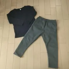 ネイビーの長袖Tシャツとグレーのパンツセット 100cm　無印良品