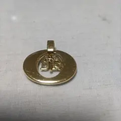 美品　ディオール ネックレス オーバル スウィング ゴールド ロゴ　Dior