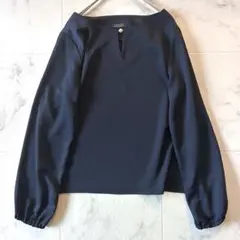 BARNEYS NEW YORK パール付きブラウス ネイビー 上品 フォーマルのサムネイル