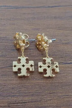 ☆Tory Burchロゴピアス新品未使用☆のサムネイル