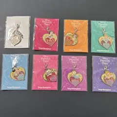 2006年ディズニー　チャーム8個セット　非売品　貴重レア