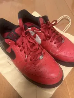 NIKE AIR FORCE 1 レッド ブラック スニーカー