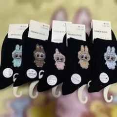 ラブブ ソックス