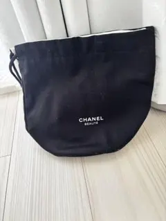 CHANELノベルティ黒巾着ポーチ