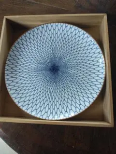 青い網目模様の陶磁器皿 30cm