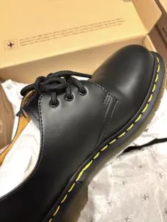 Dr.Martens 3ホール　1461 UK5
