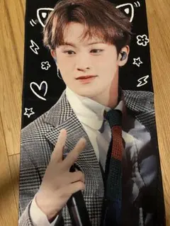 Item thumbnail for item aacbab9c-f109-4dab-b98a-e3881f384d2f