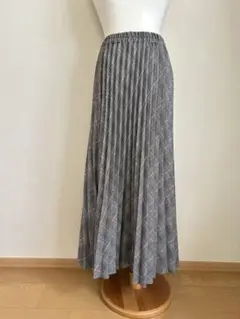 新品未使用品 グレンチェック柄プリーツロングスカート