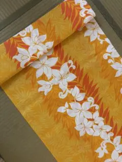 オレンジ花柄生地 ハワイアン　未使用