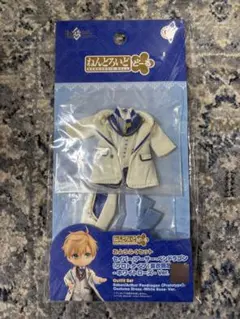 セイバー、アーサー・ペンゴン 衣装のみ