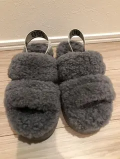ugg サンダル