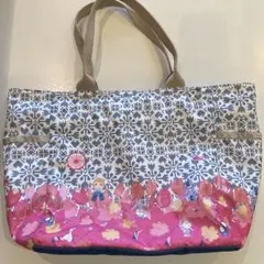 LeSportsac × 「It’s a Small World」トートバッグのサムネイル