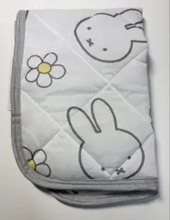 新品 】西川 ミッフィー 冷感枕パッド 43×63cm(ホワイト系)