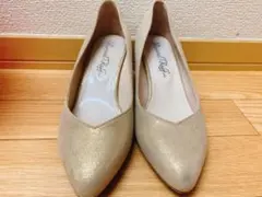 パンプス ベージュ