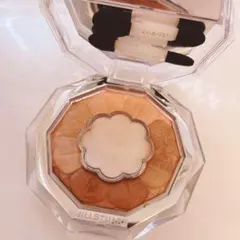 ジルスチュアート　ブルームクチュールアイズ　01ジャスミンラテ　6g