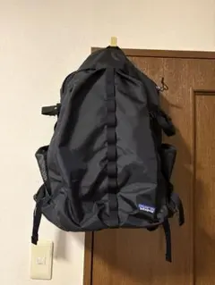Patagonia ブラック レフュジオ・デイパック 32L - メルカリ