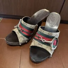 Gucci ストラップサンダル