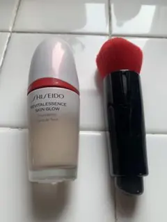 SHISEIDO エッセンス　スキングロウ　ファンデーション140