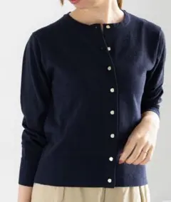 上品なラメ|新品未使用|ネイビー ボタン付き 長袖カーディガン