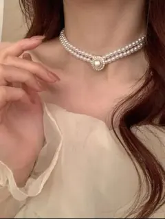 ホワイトパールネックレス 大きなパール装飾