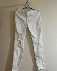 Abercrombie & Fitch ダメージスキニー