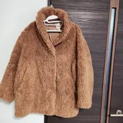 H&M　オーバーサイズモコモコアウター