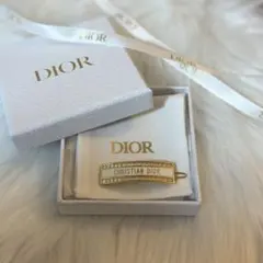Christian Dior ゴールド ヘアピン
