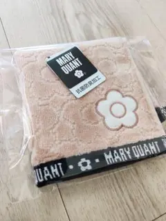 新品　MARY QUANT マリークヮント タオルハンカチのサムネイル