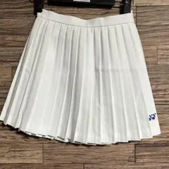 美品 YONEX ヨネックス プリーツスコート 旧ロゴ ホワイト W61 ヨネックス テニススコート プリーツ 昭和レトロ - メルカリ