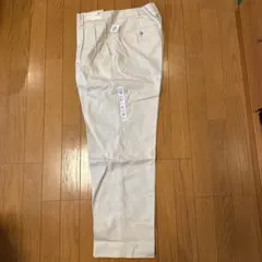 【週末限定値下】【新品タグ付】UNIQLO ツータックパンツ オフホワイト