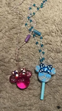 ミニーマウス 光るおもちゃ ネックレス